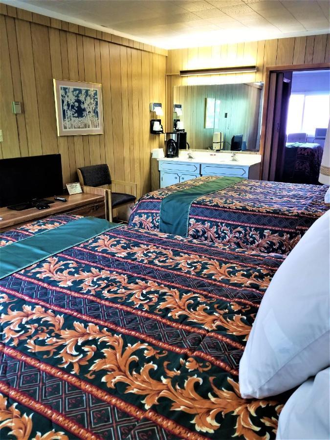 Town House Motor Inn Worland Bagian luar foto